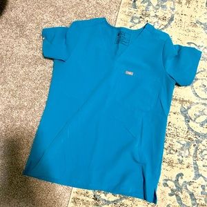 FIGS scrubs set size small